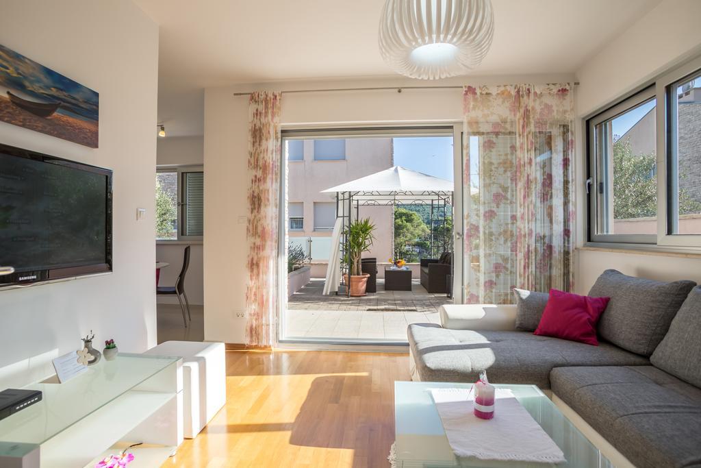 Apartment Falcon Stari Grad  Habitación foto
