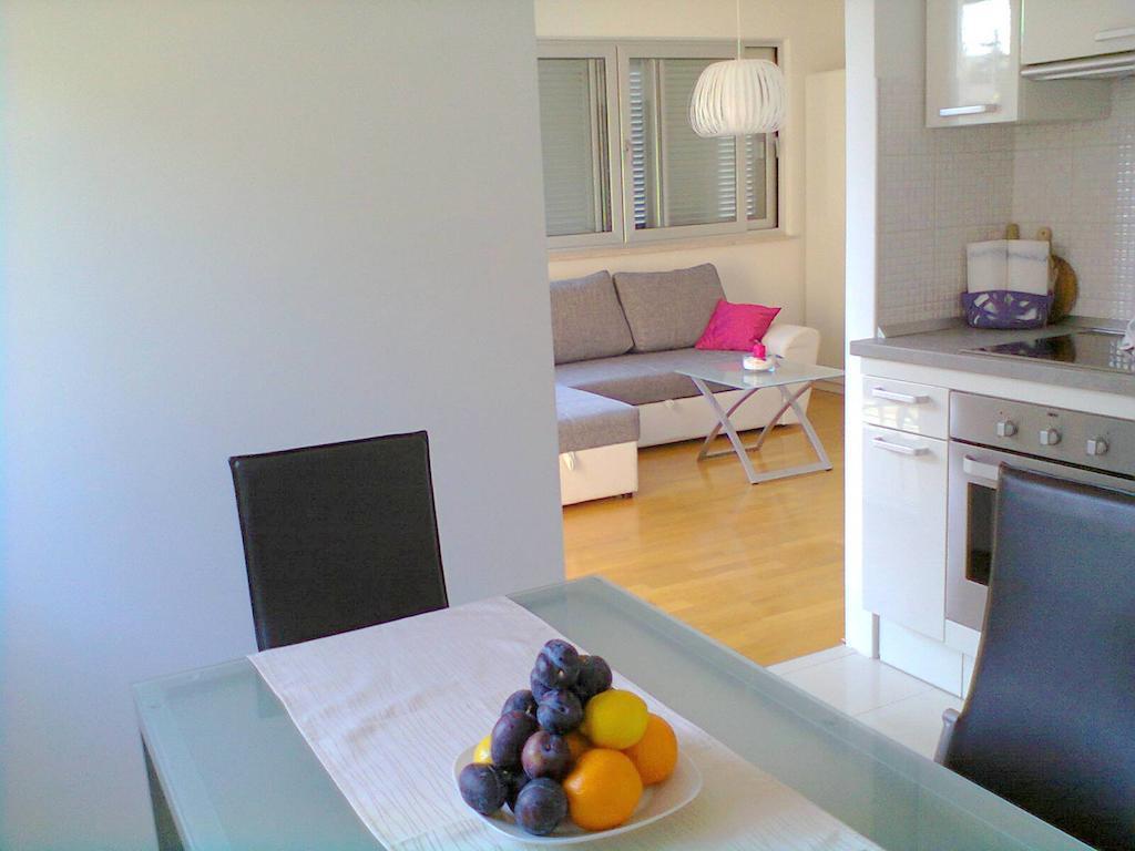 Apartment Falcon Stari Grad  Exterior foto