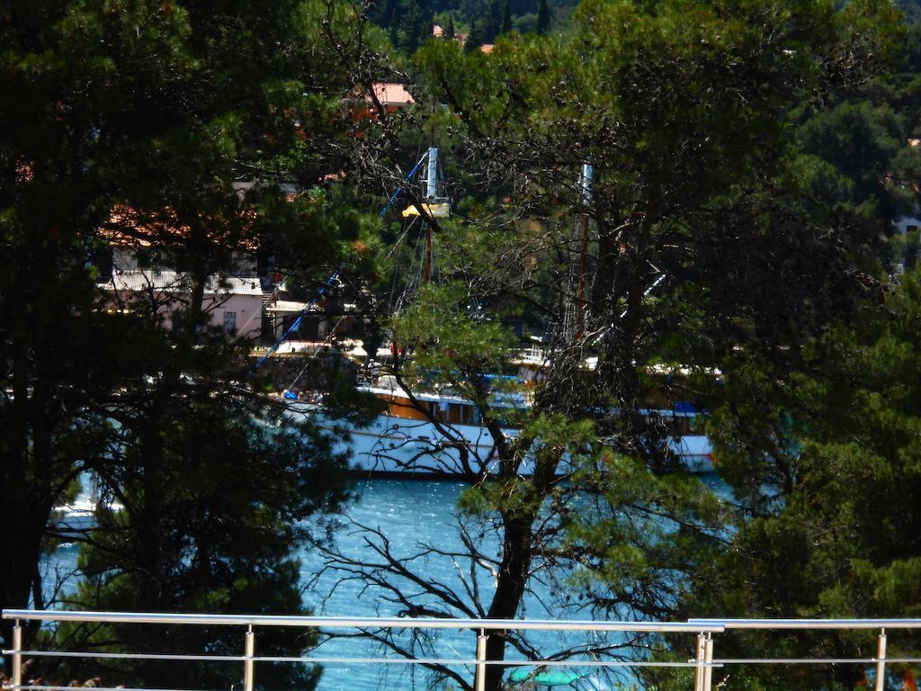 Apartment Falcon Stari Grad  Exterior foto